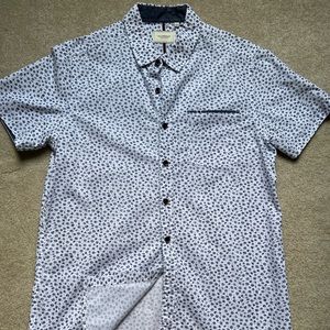 7 Diamonds (Nordstrom) Short Sleeve Button Down!